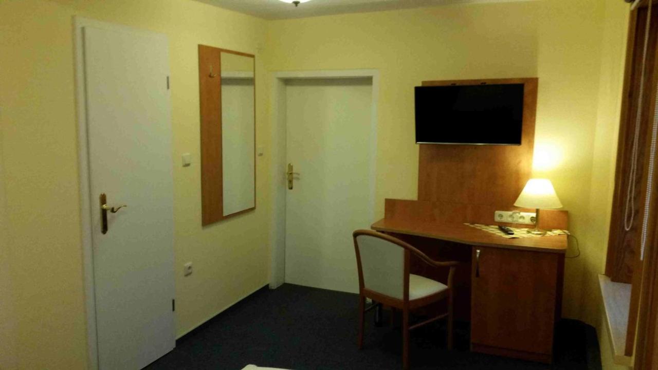 Hotel Thueringer Hof Ebeleben エクステリア 写真
