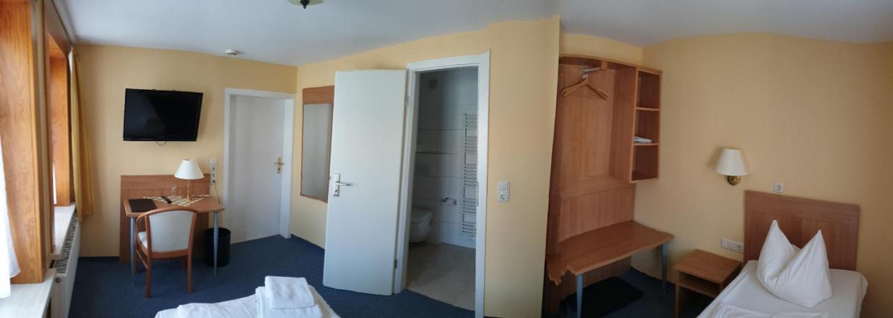 Hotel Thueringer Hof Ebeleben エクステリア 写真