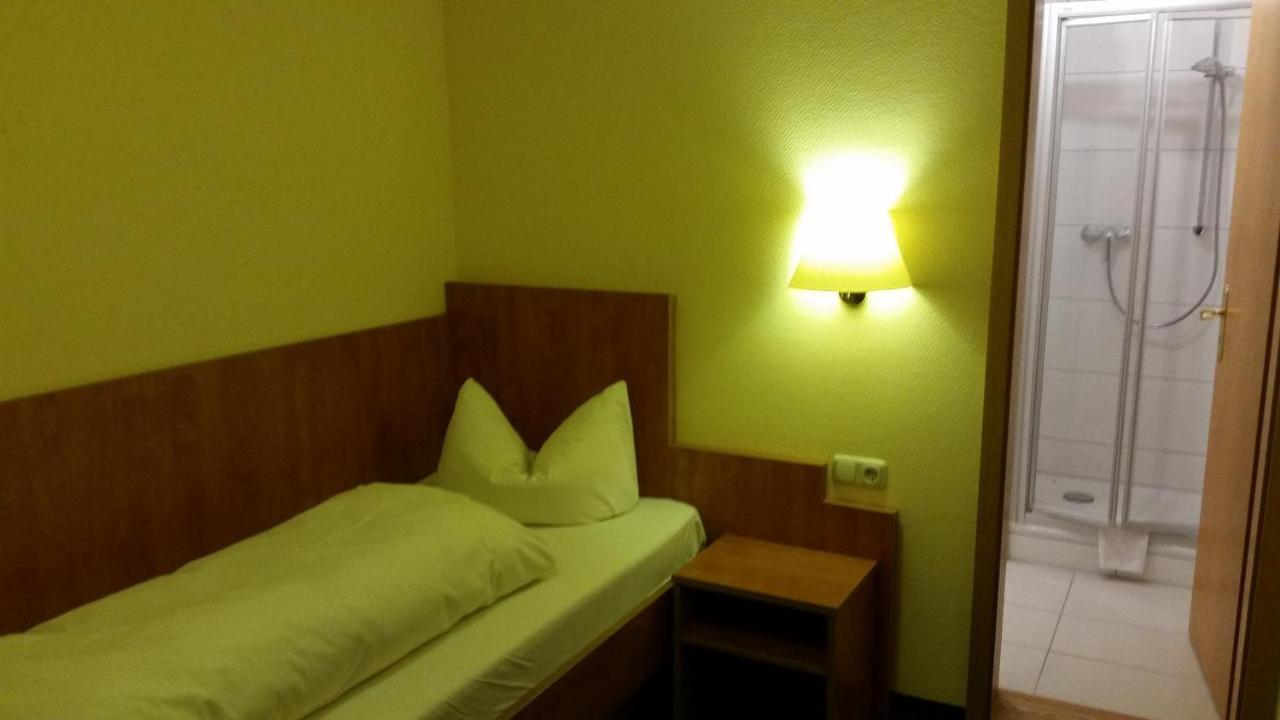 Hotel Thueringer Hof Ebeleben エクステリア 写真